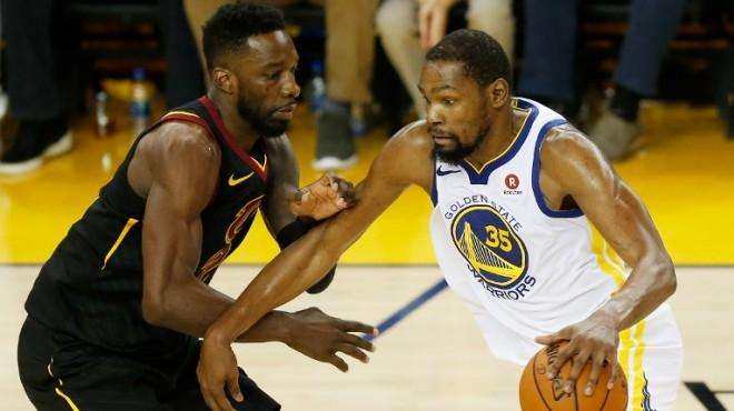 季夺冠的头 季夺冠的头