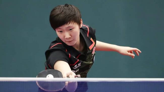 是她今年的 是她今年的