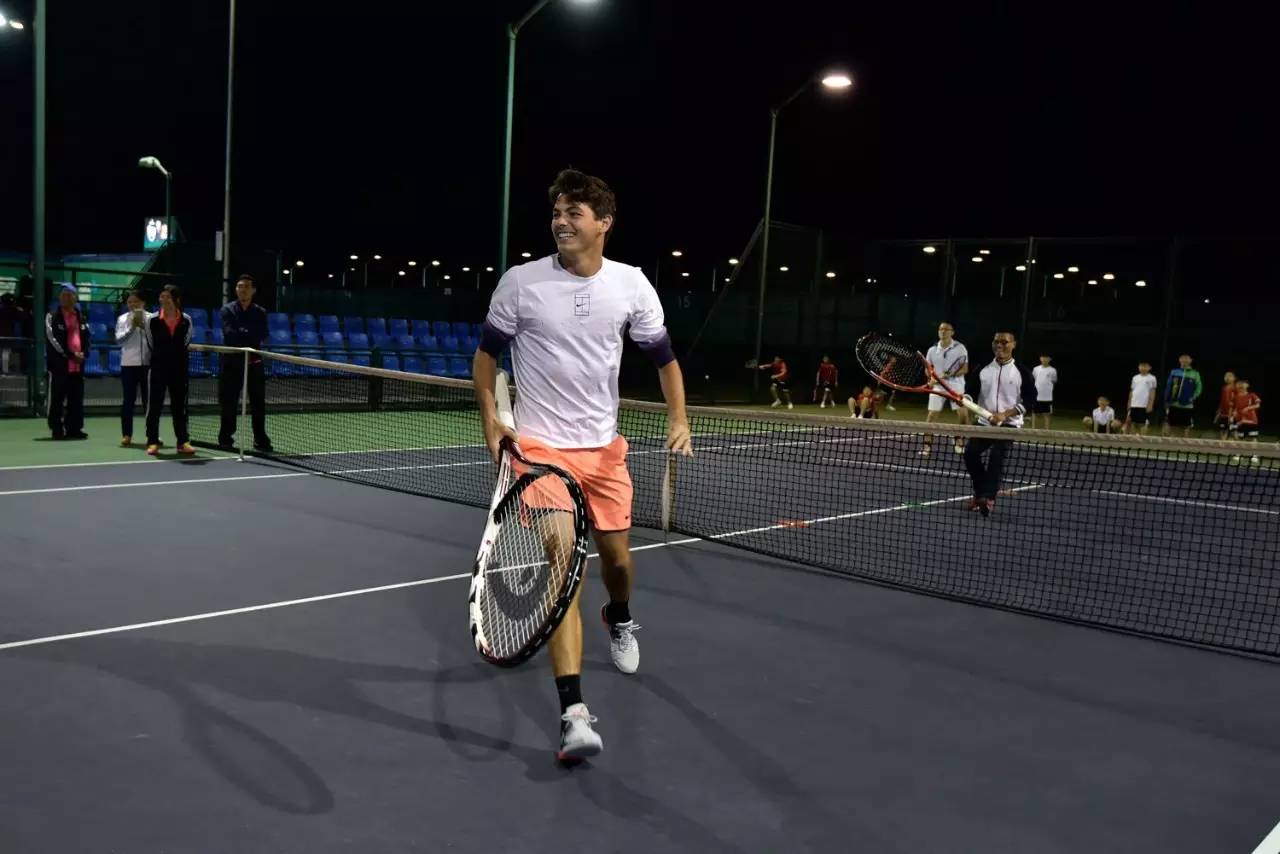 并借助一次 并借助一次