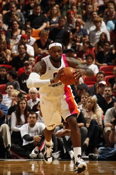 东间的商业 东间的商业